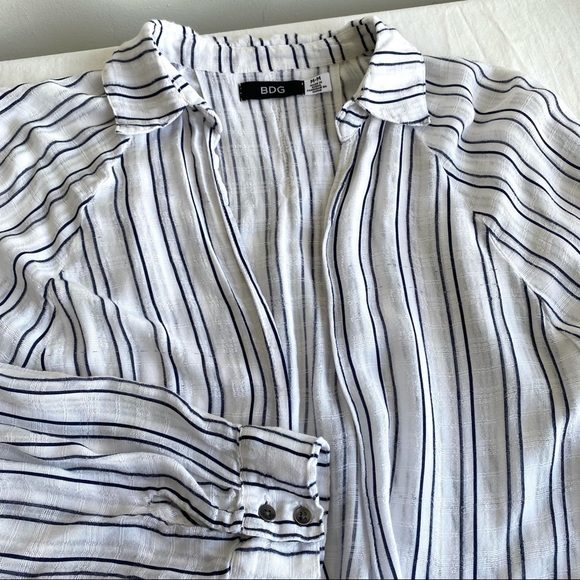 BDG for UO Tie Front Stripe Over Blouse Top - Picture 12 of 12